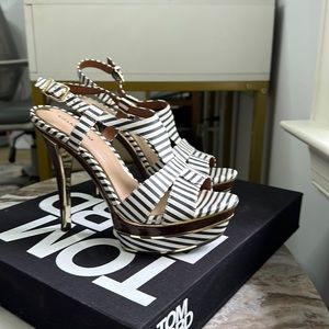 Gianni Bini striped sailor stiletto: RARE and unique!